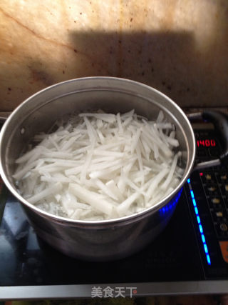 萝卜汆羊肉的做法步骤：3