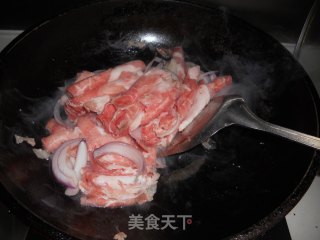 冬季快手菜----孜香葱爆羊肉卷的做法步骤：5