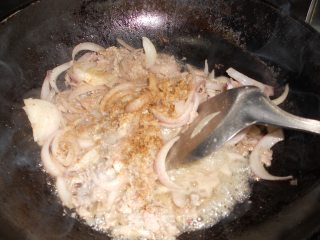 冬季快手菜----孜香葱爆羊肉卷的做法步骤：7