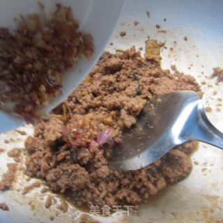 葱酥肉燥饭的做法步骤：7
