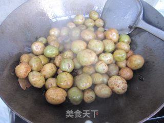 酱焖小土豆的做法步骤：5