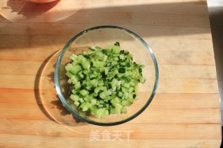 金枪鱼三明治的做法步骤：3