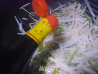 素炒土豆丝的做法步骤：5