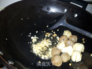 双丸炒香芹的做法步骤：4