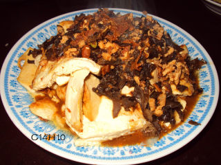 肉酱木耳浇豆腐的做法步骤：4