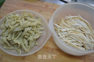 无肉也欢之【手撕杏鲍菇炒面筋】的做法步骤：2