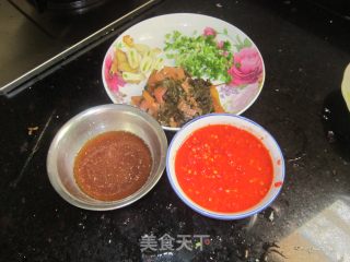 泡菜鸭血的做法步骤：2