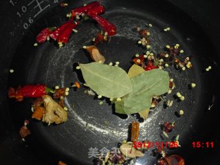 下酒小菜の卤煮豆皮的做法步骤：2