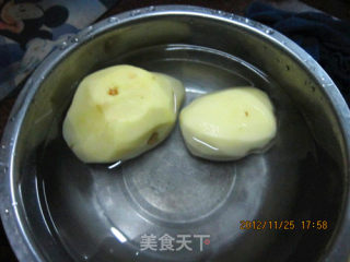 韭菜土豆条的做法步骤：1