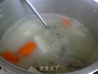 龙骨淮山汤的做法步骤：5