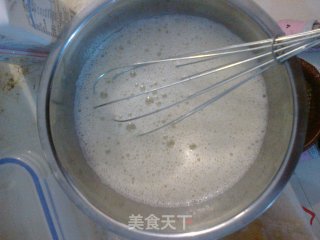 电饭煲自制蛋糕的做法步骤：1