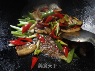 麻辣-----豉香回锅肉的做法步骤：12