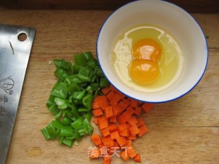 剩米饭的花样做法：沙茶牛肉饭的做法步骤：2