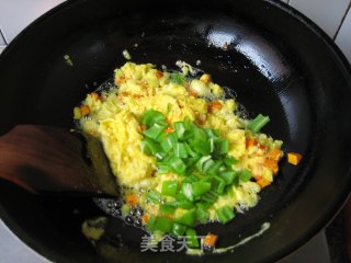 剩米饭的花样做法：沙茶牛肉饭的做法步骤：7