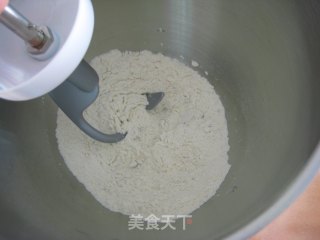 红糖葡萄干面包的做法步骤：1