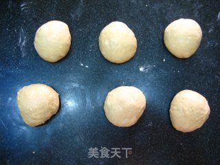 红糖葡萄干面包的做法步骤：8