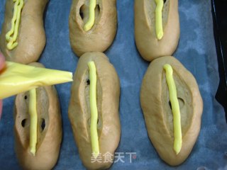 红糖葡萄干面包的做法步骤：16