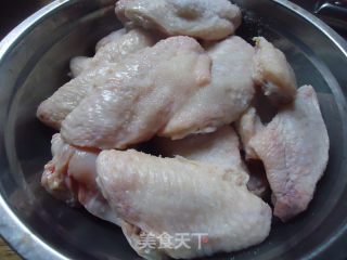 可乐鸡翅的做法步骤：2