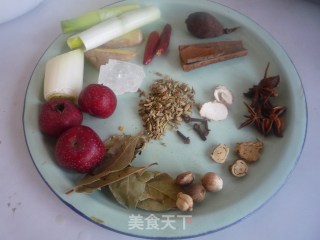 牛筋炖牛腩的做法步骤：3