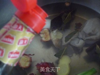 牛筋炖牛腩的做法步骤：7