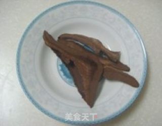 黄花菜紫灵芝鸡汤的做法步骤：1