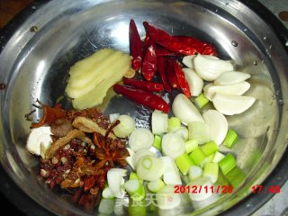 一锅出乱炖の【铁锅炖鱼】的做法步骤：4