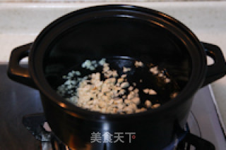 肥而不腻的秘密---《红烧肉》的做法步骤：3