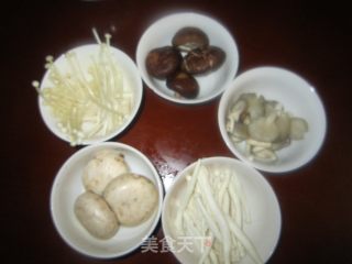 鸡汁杂茹煲的做法步骤：1