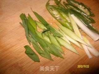 素炒胡萝卜丝的做法步骤：1