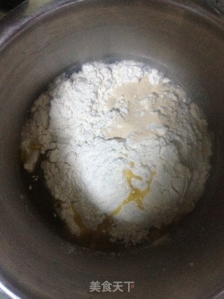 超软豆沙卷的做法步骤：1