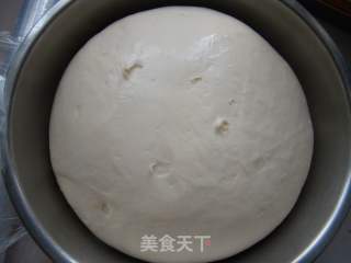 冠顶豆沙包的做法步骤：2