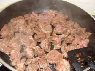 超级下饭的一道菜------咖喱牛肉的做法步骤：5