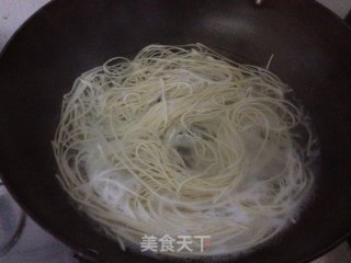 番茄鸡汤面的做法步骤：2