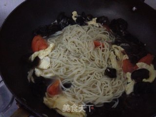番茄鸡汤面的做法步骤：8