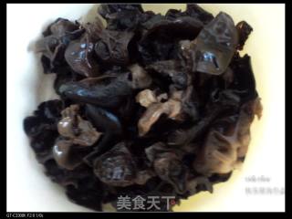 翡翠木耳的做法步骤：1