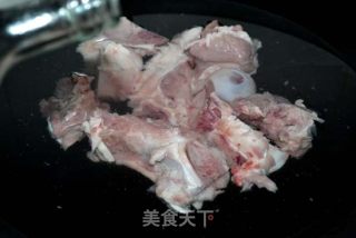 【猪骨萝卜玉米汤】冬日暖身又补钙的做法步骤：6