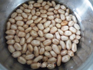 【下酒小菜】-------酒鬼花生的做法步骤：1