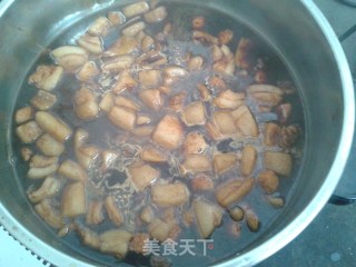 红烧肉卤蛋的做法步骤：4