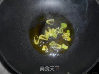 蒜苔炒肉的做法步骤：4