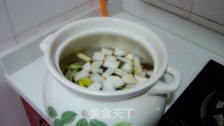 营养排骨汤的做法步骤：3
