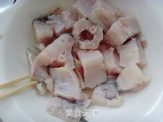 鱼骨粉皮汤的做法步骤：4