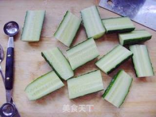 酱料肉末黄瓜卷的做法步骤：3