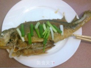 香煎黄花鱼的做法步骤：7