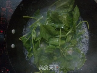 肉丸菠菜汤的做法步骤：4