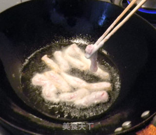糖醋里脊的做法步骤：6