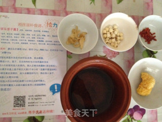 银耳莲子羹的做法步骤：3
