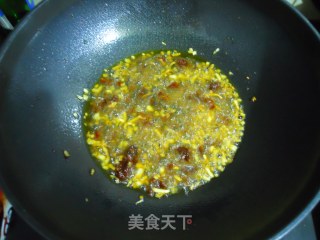 鱼香手撕茄子的做法步骤：1
