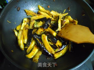 鱼香手撕茄子的做法步骤：3