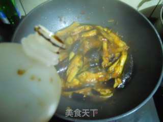 鱼香手撕茄子的做法步骤：4