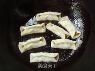 土豆猪肉锅贴的做法步骤：20